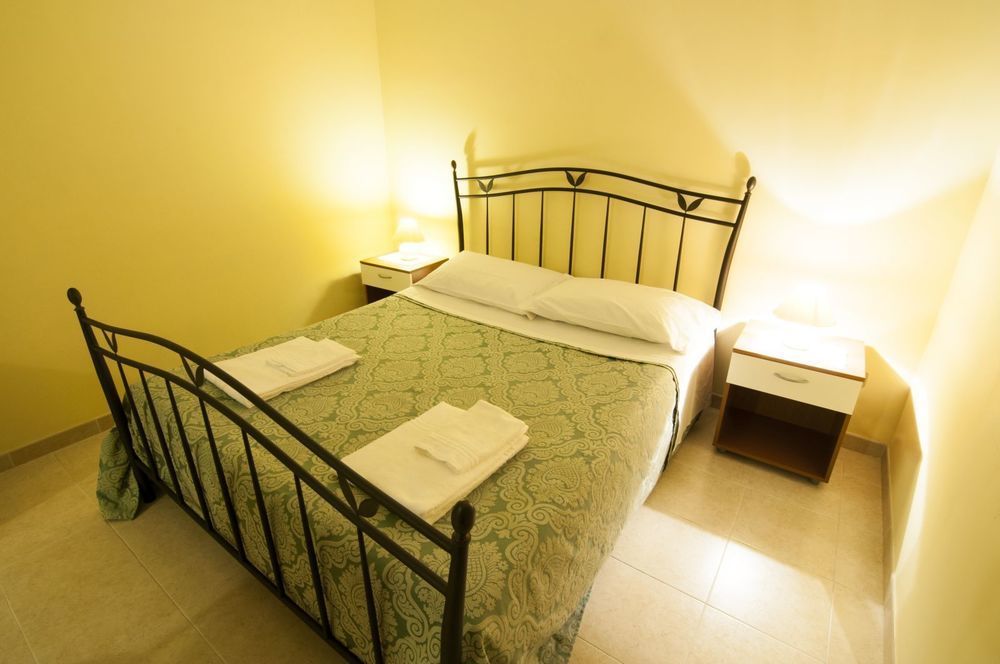 Ciao Hotel & Residence - Apartments Конверсано Экстерьер фото